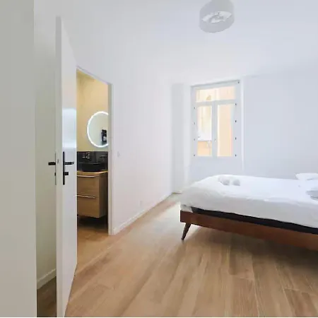 아파트 Elegance & Confort Au Coeur Du Vieux