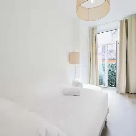 Elegance & Confort Au Coeur Du Vieux Lägenhet