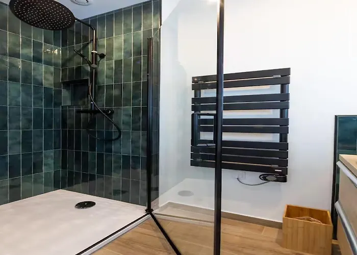 Elegance & Confort Au Coeur Du Vieux Lägenhet Nice